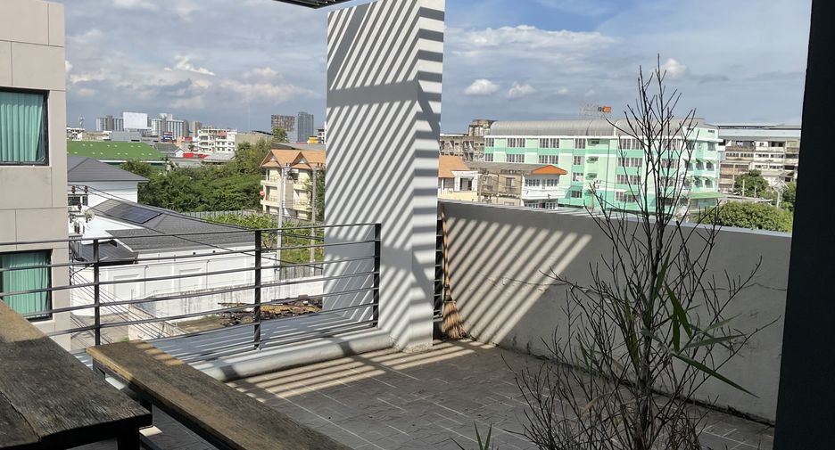 Reihenhaus zur Miete mit 4 Zimmer in Mueang Samut Prakan, Samut Prakan