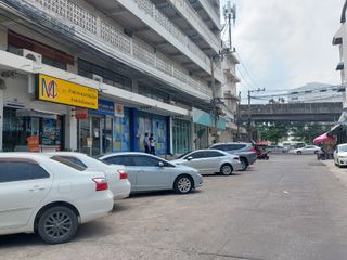 Gewerbefläche zum Kauf in Bang Kapi, Bangkok