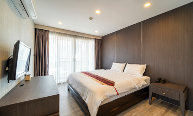 For rent 3 bedrooms condo in Watthana, Bangkok