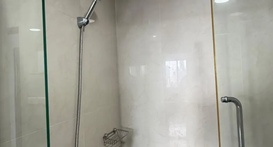 For sale 2 bedrooms condo in Khlong Toei, Bangkok