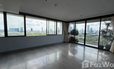 For sale 2 bedrooms condo in Khlong Toei, Bangkok
