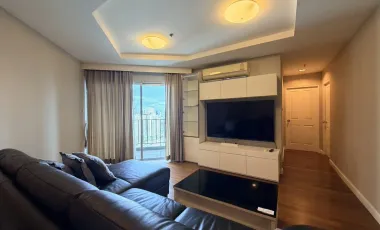 À louer 2 chambres condo à Huai Khwang, Bangkok