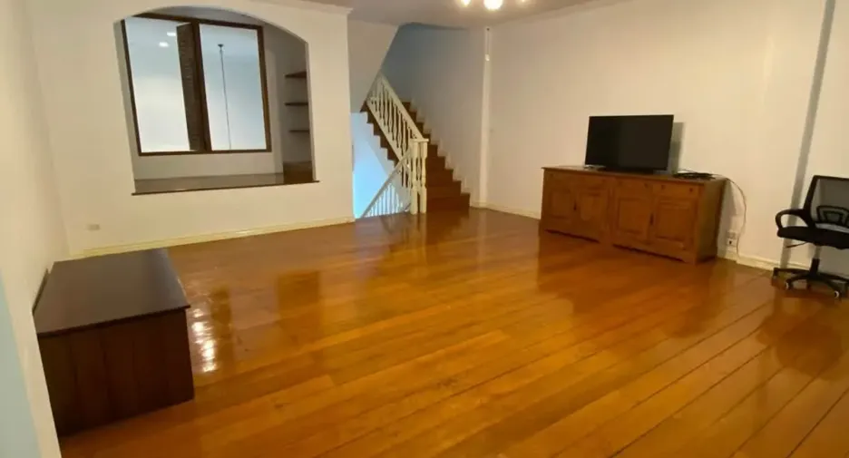 Reihenhaus zur Miete und zum Kauf mit 4 Zimmer in Mueang Samut Prakan, Samut Prakan