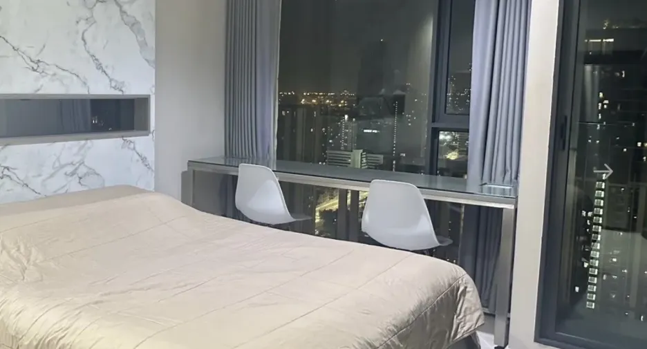 Condo en alquiler de estudio en Huai Khwang, Bangkok