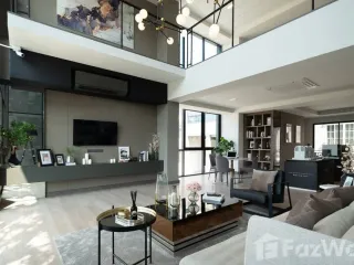 For sale 5 ベッドルーム townhouse in Bang Kapi, Bangkok