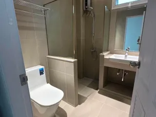 For rent 8 bedrooms house in Yan Nawa, Bangkok