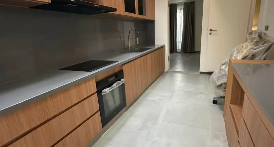 For rent 8 bedrooms house in Yan Nawa, Bangkok