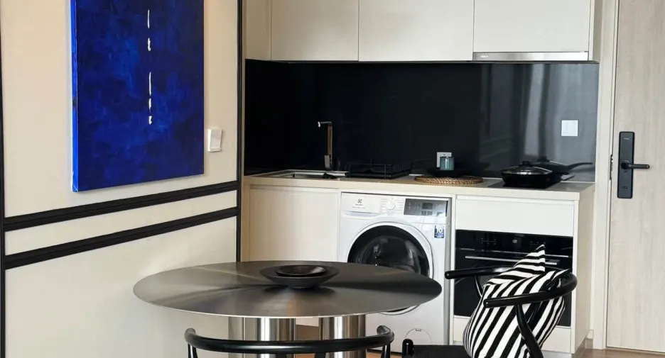 For rent 1 bed condo in Watthana, Bangkok