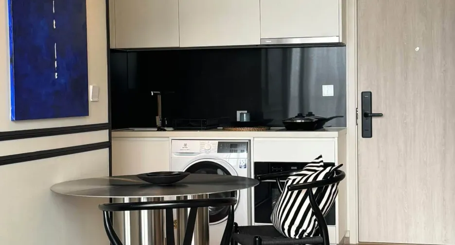 For rent 1 bed condo in Watthana, Bangkok