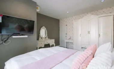 Продажа 2 спальни таунхаус в Mueang Chiang Mai, Чианг Маи
