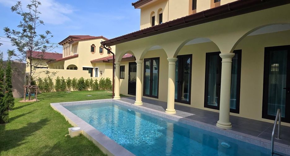 For rent 3 bedrooms villa in Huay Yai, Pattaya