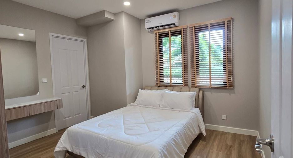 For rent 3 bedrooms villa in Huay Yai, Pattaya
