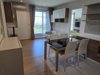 Продажа 2 спальни кондо в Пхра Кханонг, Бангкок