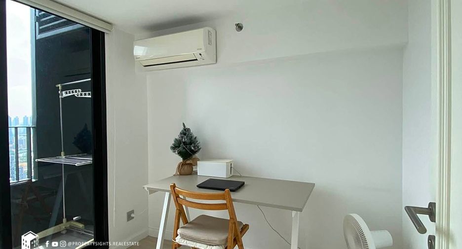 Condo en alquiler de 2 habitaciones en Sathon, Bangkok