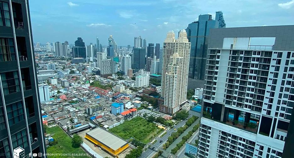 Condo en alquiler de 2 habitaciones en Sathon, Bangkok