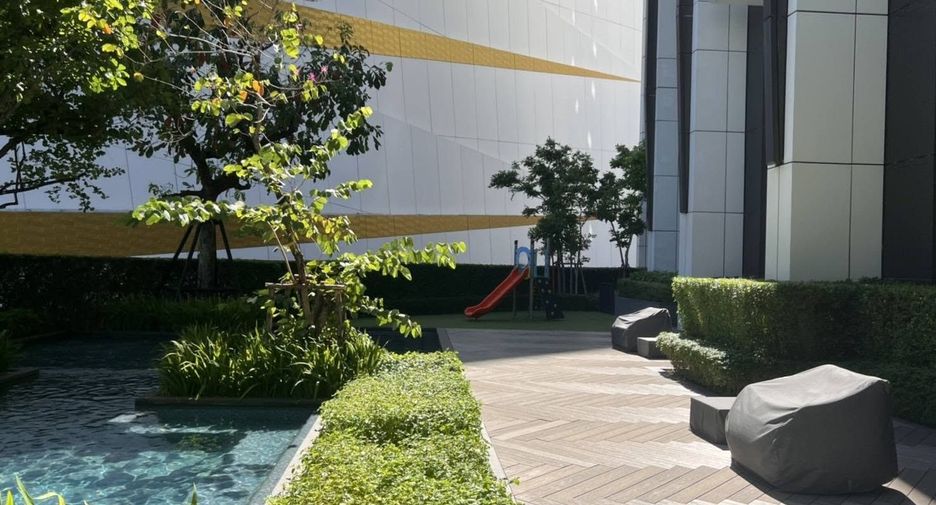Condo en alquiler de 1 habitaciones en Khlong San, Bangkok
