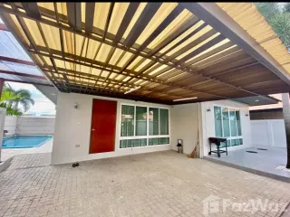 À louer 3 chambres villa à Bang Lamung, Chonburi