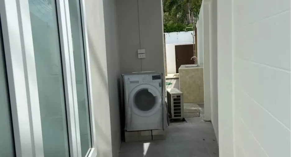 À louer 3 chambres villa à Bang Lamung, Chonburi