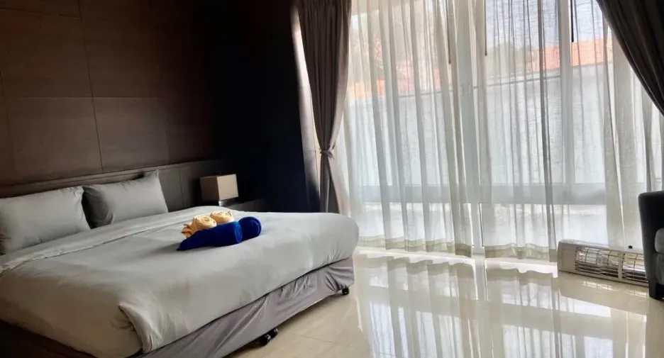 À louer 3 chambres villa à Bang Lamung, Chonburi