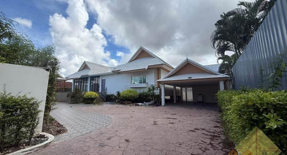 À vendre 6 chambres maison à Bang Lamung, Chonburi