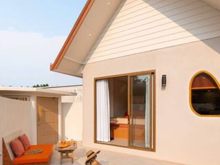 À vendre 6 chambres hôtel à Bang Lamung, Chonburi