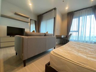 For rent 1 bed condo in Huai Khwang, Bangkok