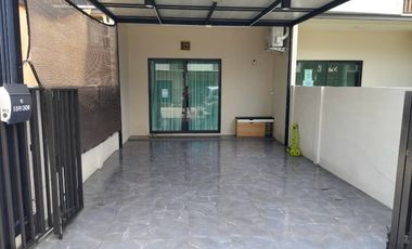 Reihenhaus zur Miete mit 2 Zimmer in Bang Phli, Samut Prakan