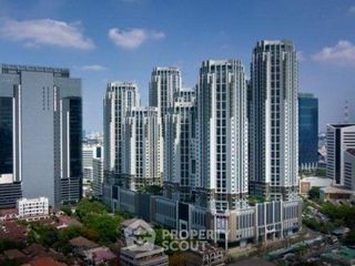 For sale 2 bedrooms condo in Huai Khwang, Bangkok