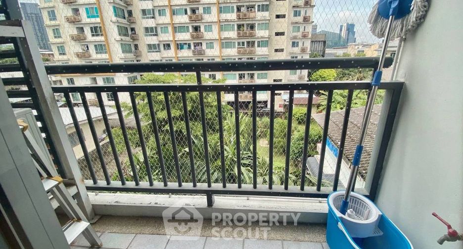 For sale 1 bed condo in Watthana, Bangkok