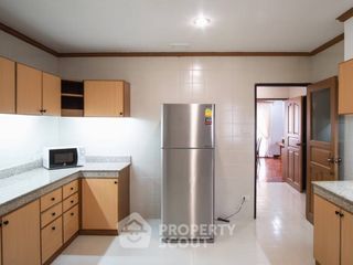 Apartment zur Miete mit 3 Zimmer in Watthana, Bangkok