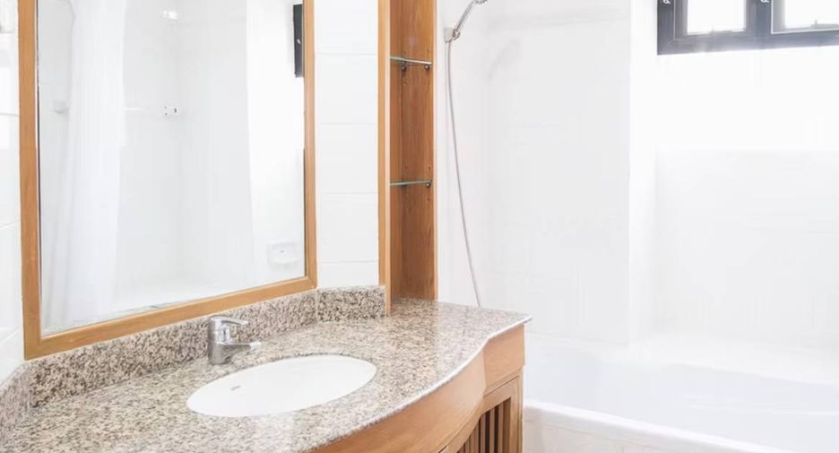 Apartment zur Miete mit 3 Zimmer in Watthana, Bangkok