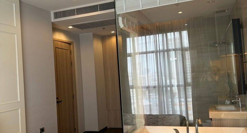 For rent 1 bed condo in Khlong Toei, Bangkok
