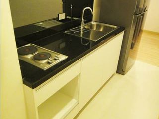 Condo en alquiler de 1 habitaciones en Khlong Toei, Bangkok