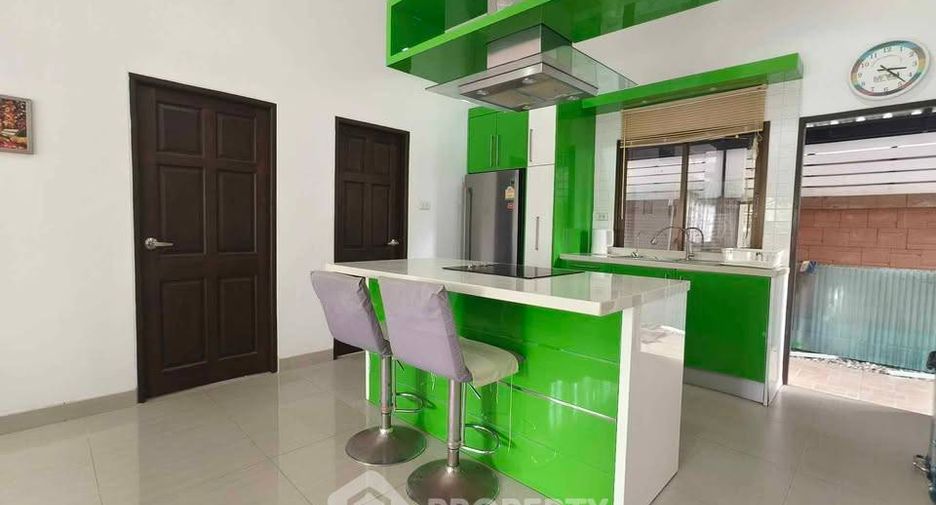 For rent 3 bedrooms house in Huay Yai, Pattaya