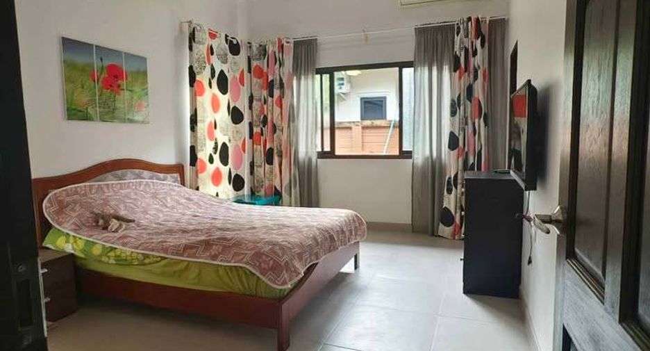 For rent 3 bedrooms house in Huay Yai, Pattaya