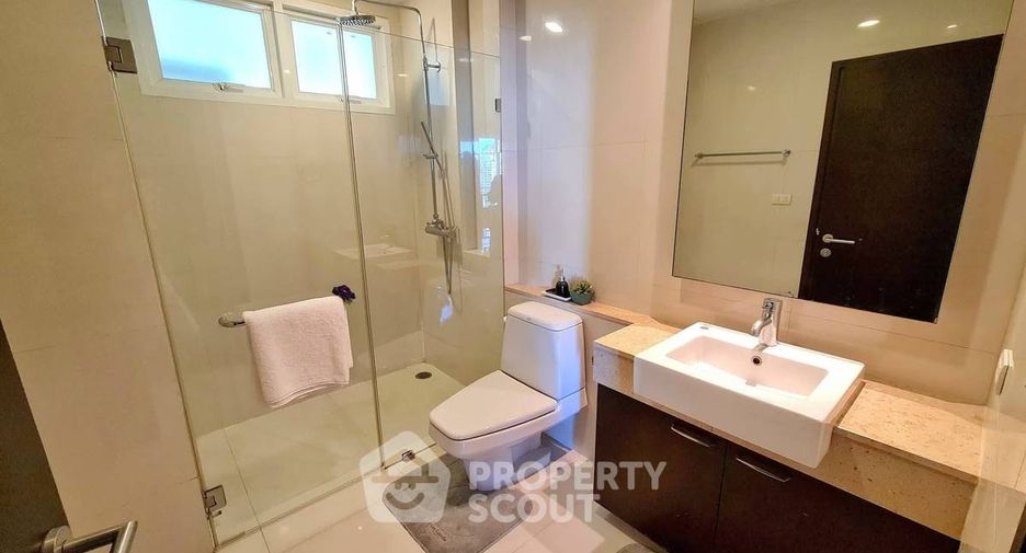 For rent 2 ベッドルーム apartment in Watthana, Bangkok