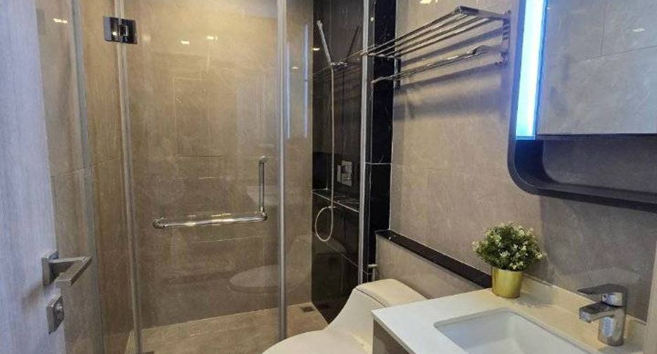 For rent 1 bed condo in Huai Khwang, Bangkok