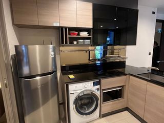 For rent 2 bedrooms condo in Huai Khwang, Bangkok