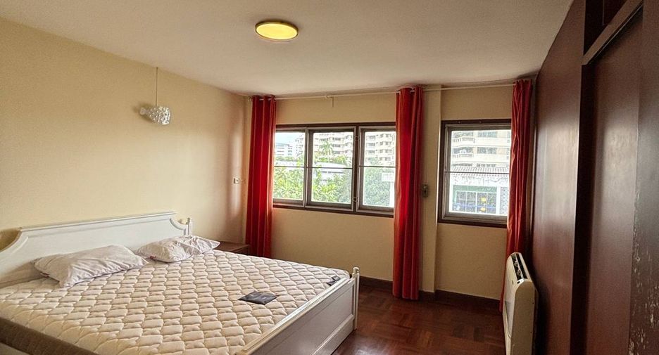 Apartment zur Miete mit 3 Zimmer in Khlong Toei, Bangkok