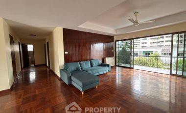 Apartment zur Miete mit 3 Zimmer in Khlong Toei, Bangkok
