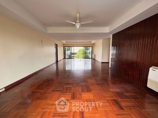 Apartment zur Miete mit 3 Zimmer in Khlong Toei, Bangkok