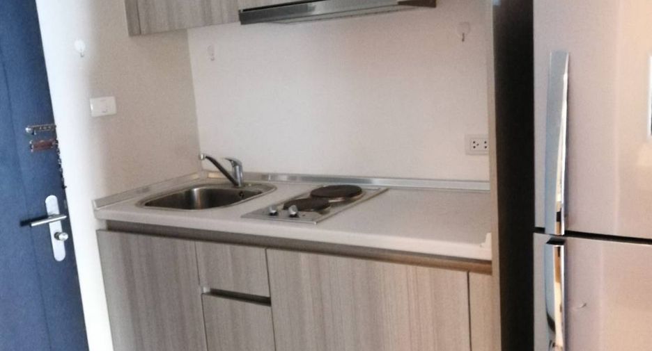 For rent 1 bed condo in Huai Khwang, Bangkok