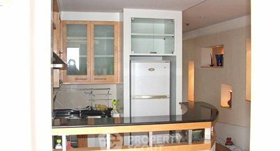 For rent 1 bed condo in Watthana, Bangkok