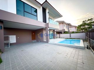 À louer 4 chambres maison à Bang Lamung, Chonburi