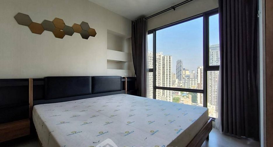 Condo en alquiler de 2 habitaciones en Huai Khwang, Bangkok