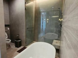 Condo en alquiler de 3 habitaciones en Sathon, Bangkok