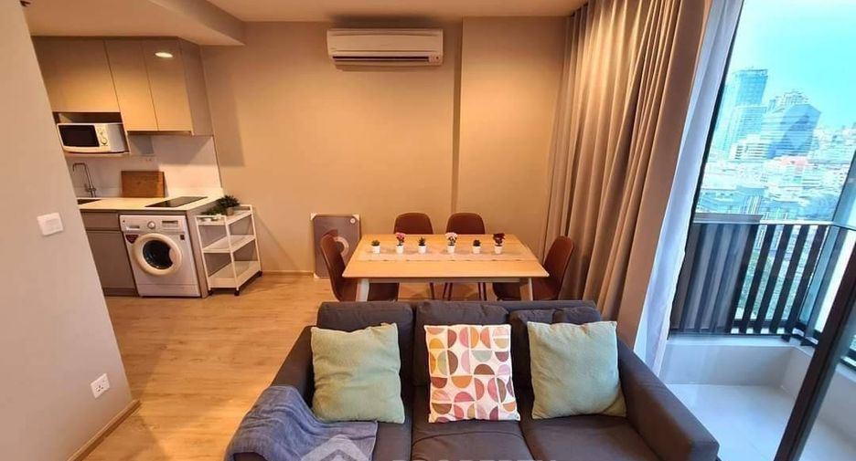 For rent 2 bedrooms condo in Ratchathewi, Bangkok