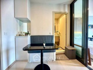 Condo en alquiler de 1 habitaciones en Khlong Toei, Bangkok