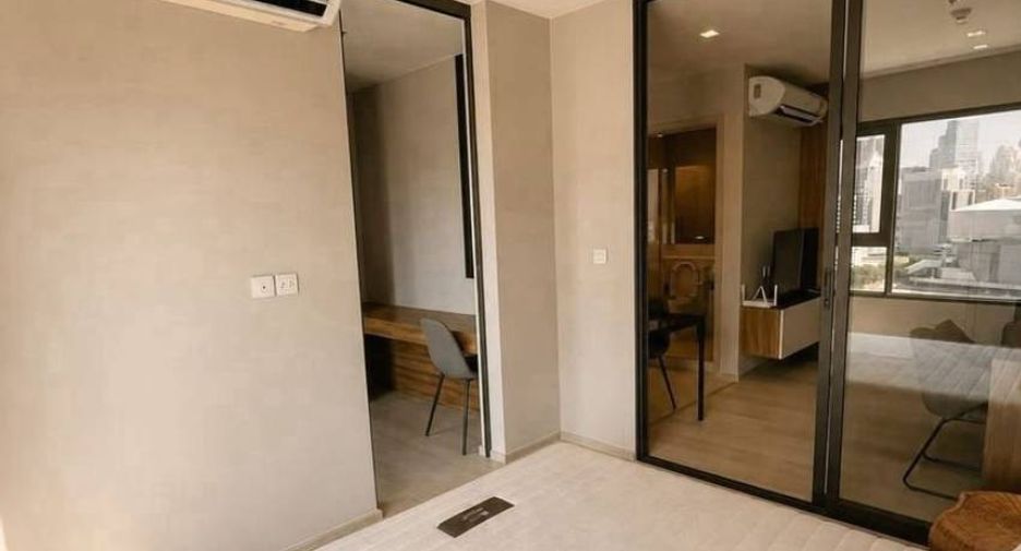 For rent 1 bed condo in Pathum Wan, Bangkok