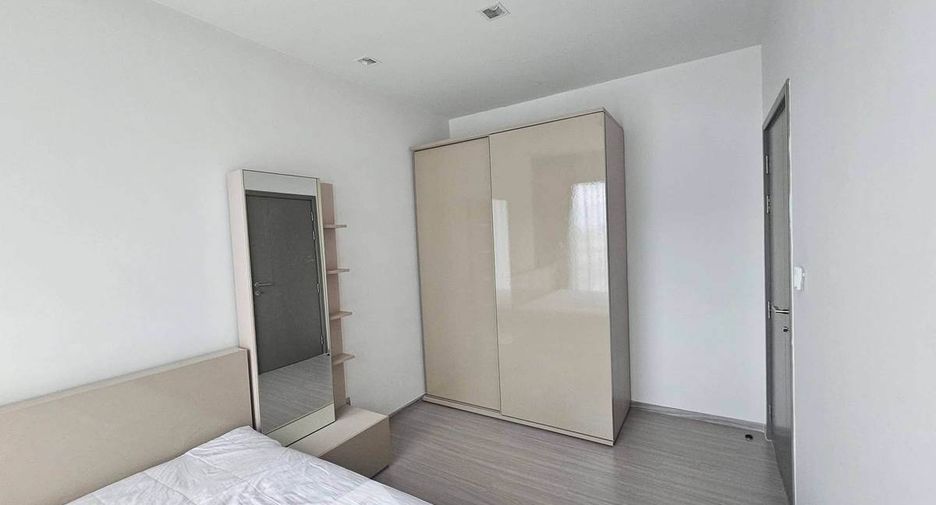Condo en alquiler de 1 habitaciones en Huai Khwang, Bangkok